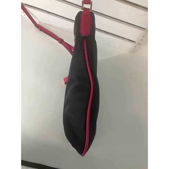 MICHAEL KORS SMALL BLACK NYLON PINK TRIM CROSSBODY BAG - Picture 4 of 12